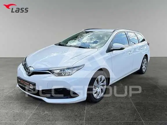 2017 Toyota AURIS