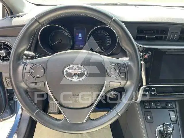 2017 Toyota AURIS