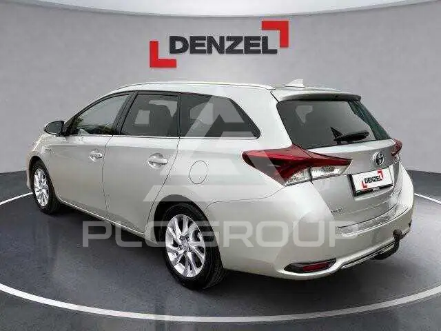 2017 Toyota AURIS