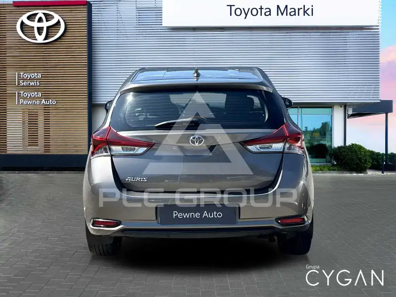2017 Toyota AURIS