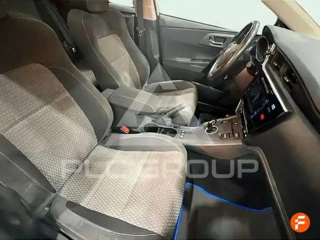 2017 Toyota AURIS