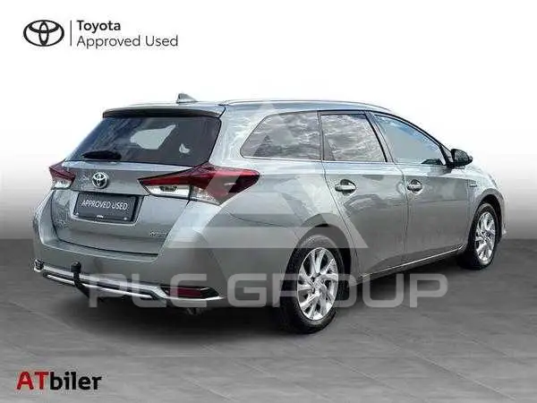 2017 Toyota AURIS