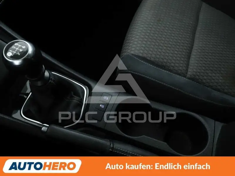 2017 Toyota AURIS