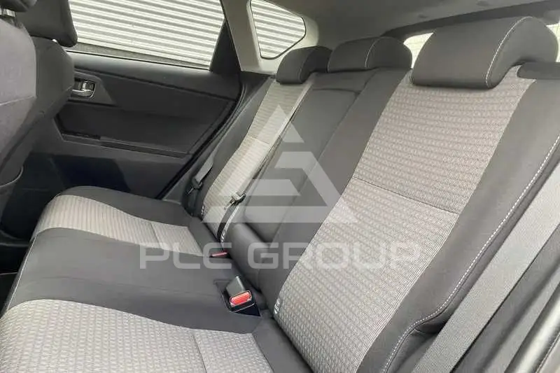 2017 Toyota AURIS
