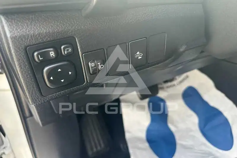 2017 Toyota AURIS