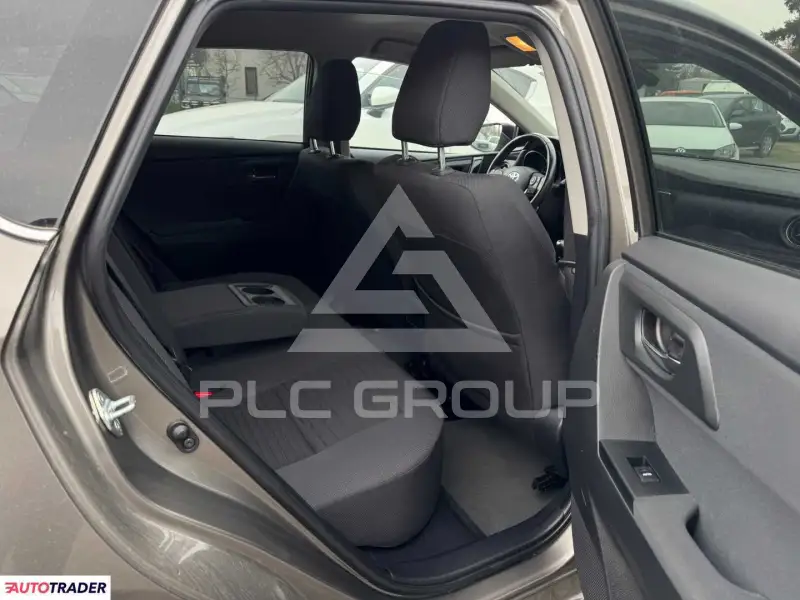 2017 Toyota AURIS