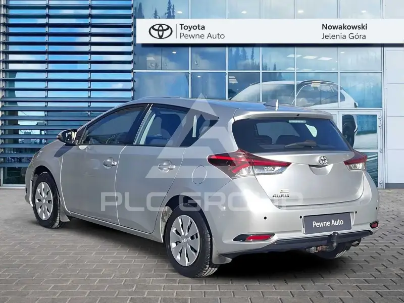 2017 Toyota AURIS