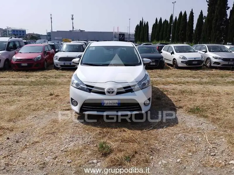 2017 Toyota VERSO