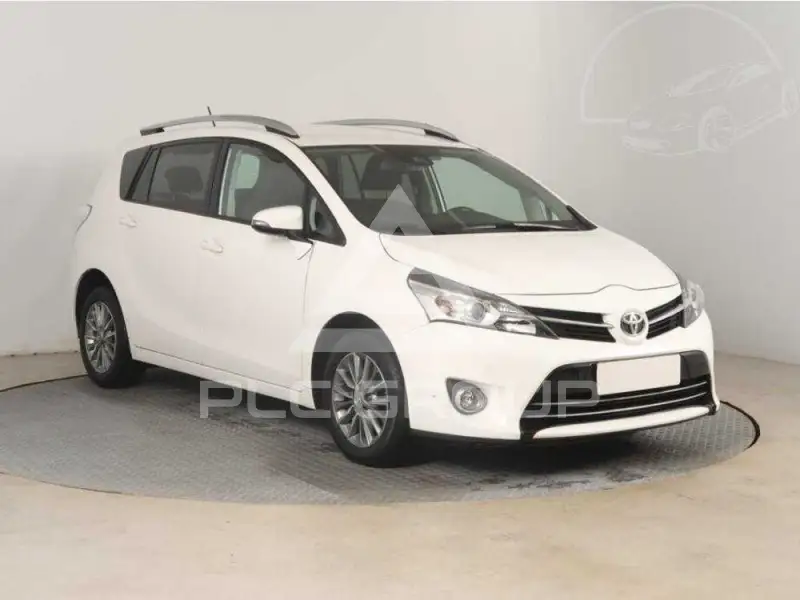 2017 Toyota VERSO
