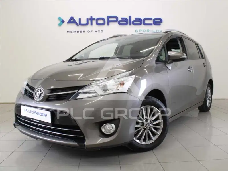 2017 Toyota VERSO