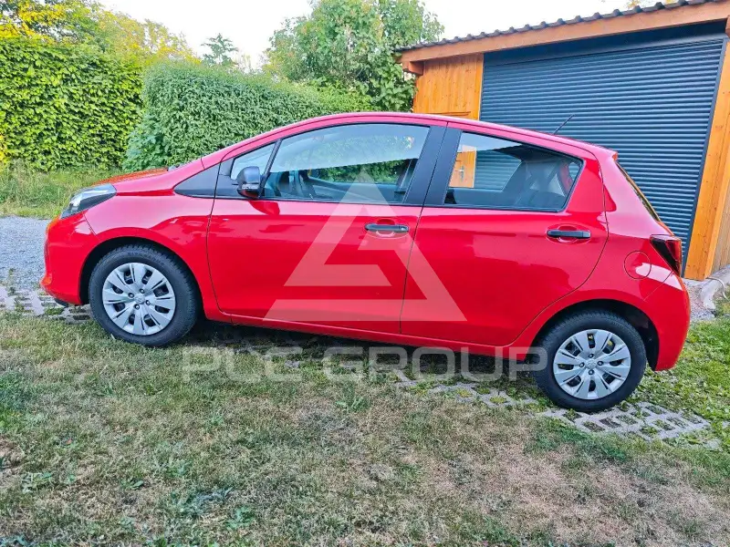 2017 Toyota YARIS