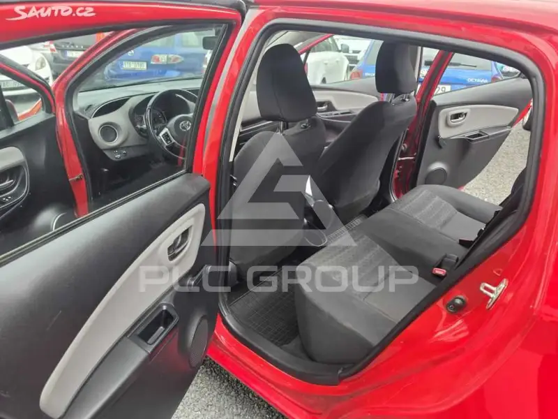 2017 Toyota YARIS