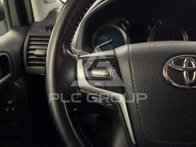 2017 Toyota LAND CRUISER