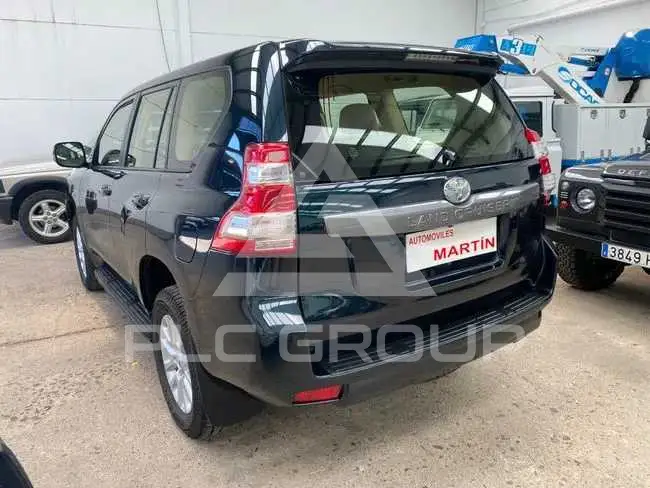 2017 Toyota LAND CRUISER