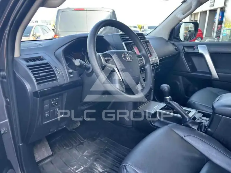 2017 Toyota LAND CRUISER
