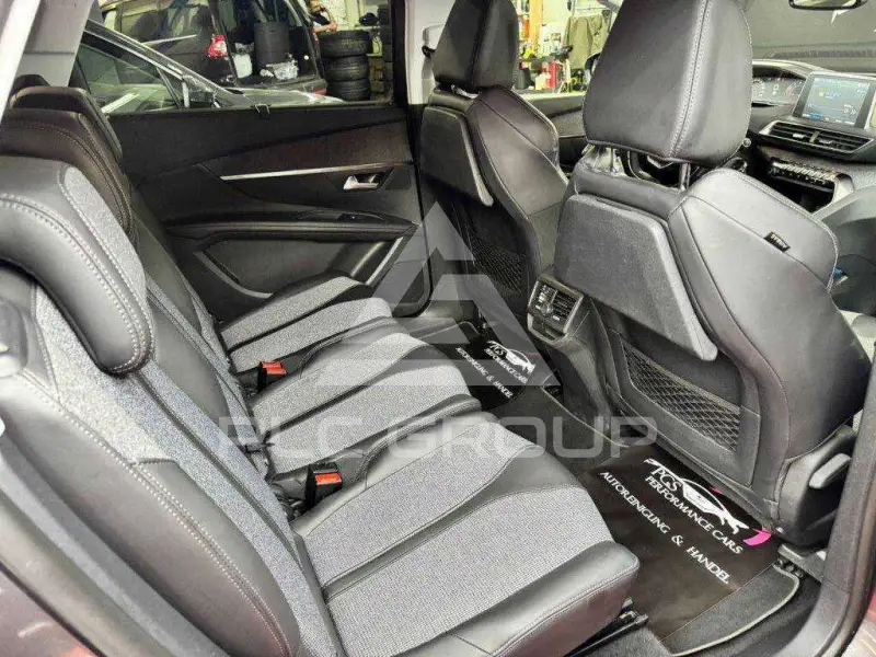 2017 Peugeot 5008