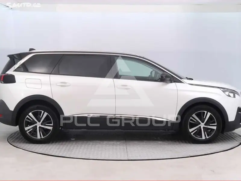 2017 Peugeot 5008