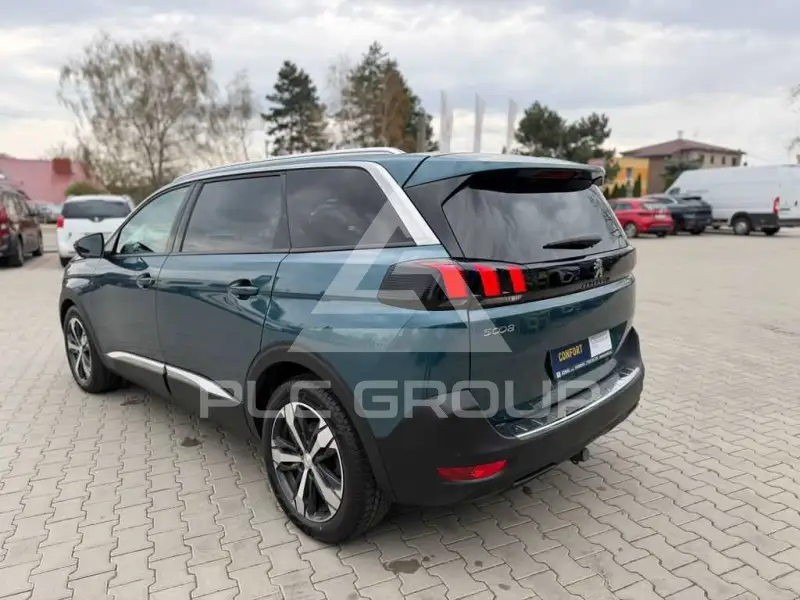 2017 Peugeot 5008