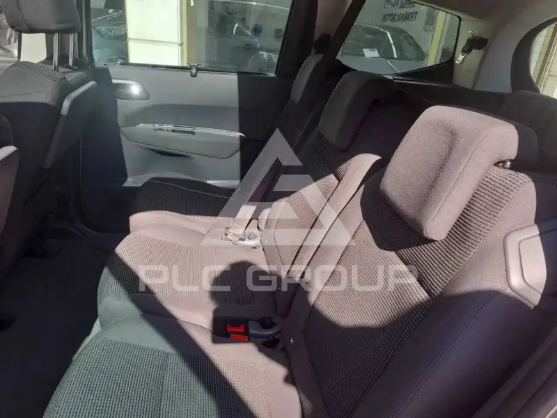 2017 Peugeot 5008