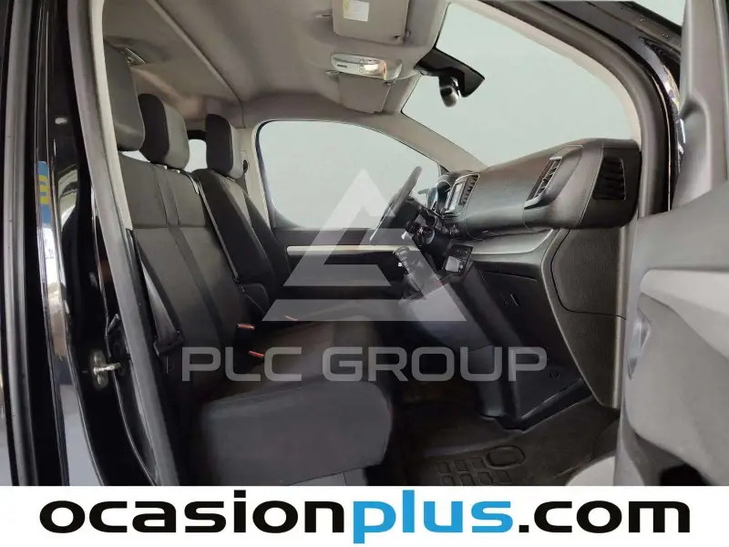 2017 Peugeot Traveller