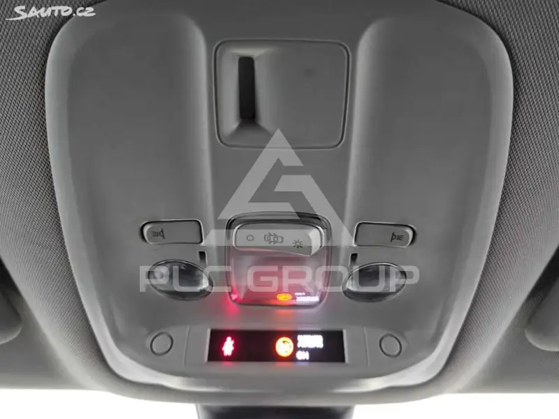 2017 Peugeot Traveller