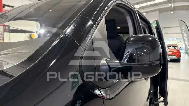 2017 Peugeot Traveller
