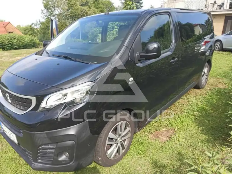 2017 Peugeot Traveller
