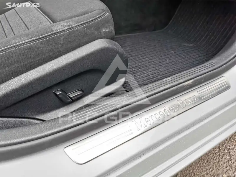 2017 Mercedes Benz C-Class