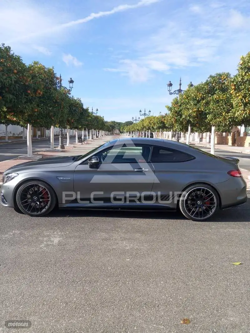 2017 Mercedes Benz GT
