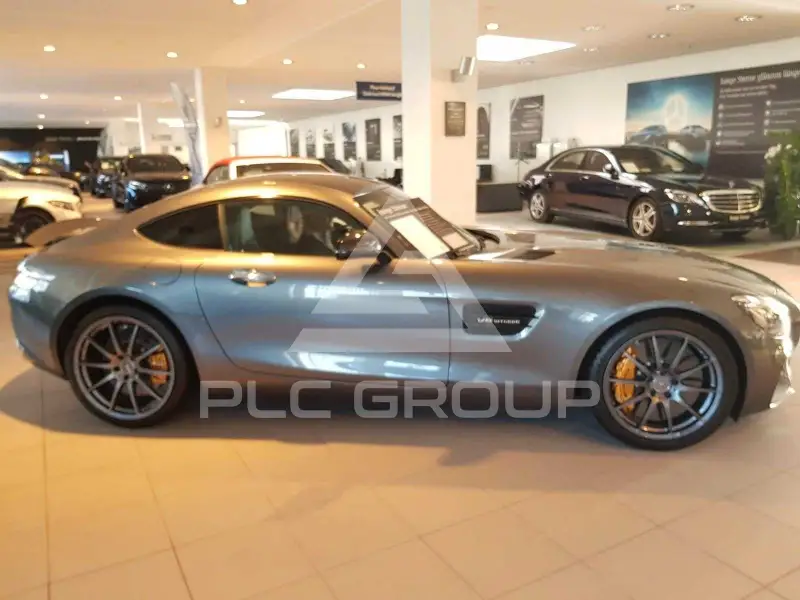 2017 Mercedes Benz GT