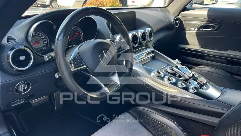 2017 Mercedes Benz GT