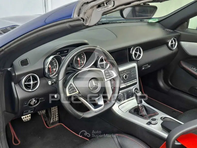 2017 Mercedes Benz SLC-Class