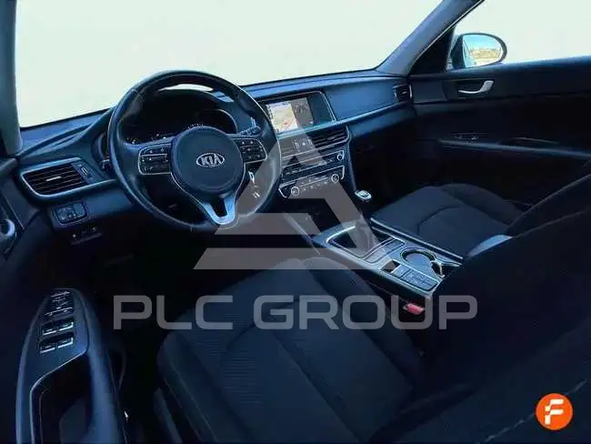 2017 KIA Optima
