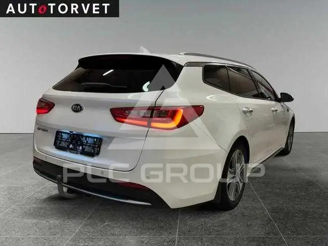 2017 KIA Optima