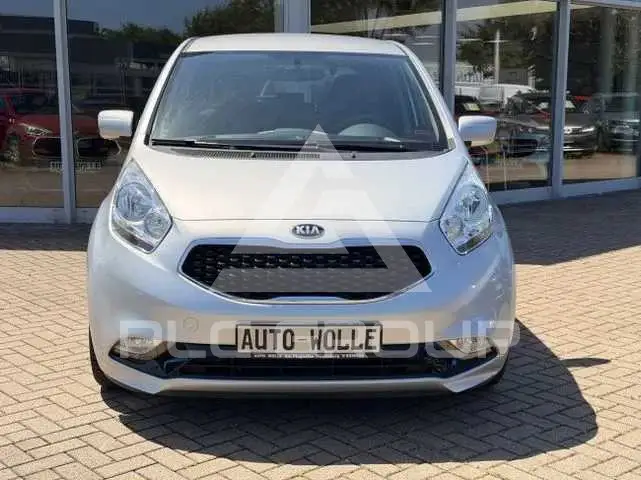 2017 KIA Venga