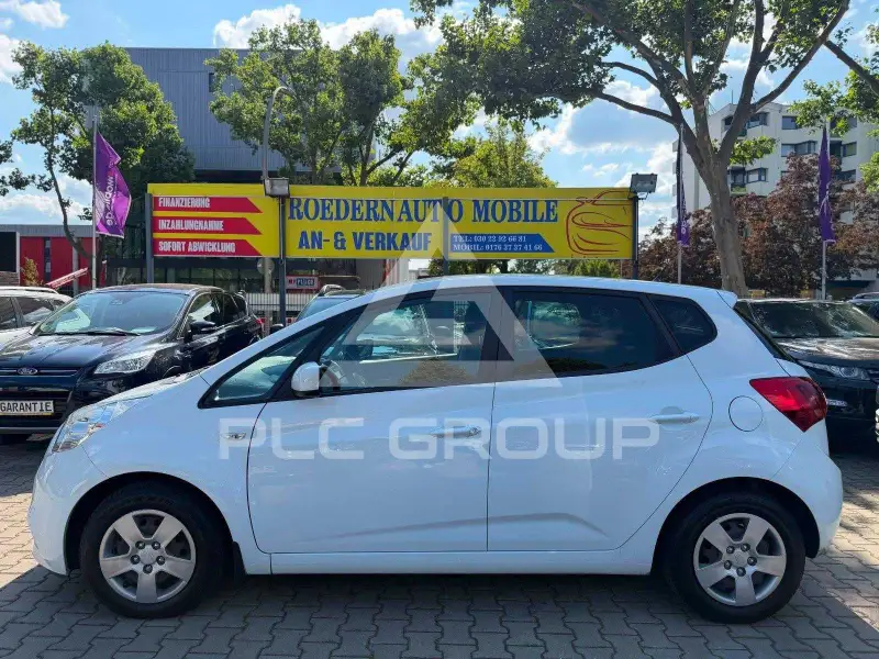 2017 KIA Venga