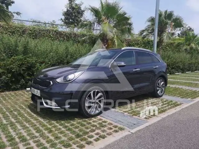 2017 KIA Niro