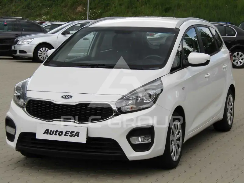2017 KIA Carens