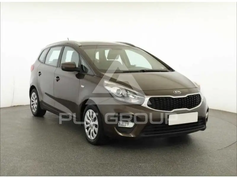 2017 KIA Carens