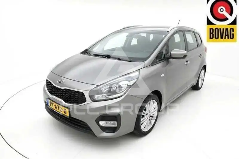 2017 KIA Carens