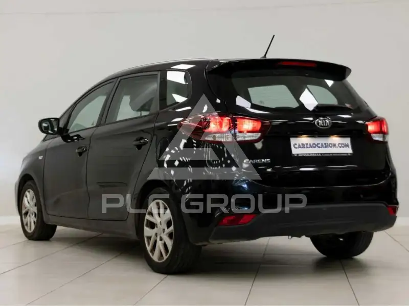 2017 KIA Carens