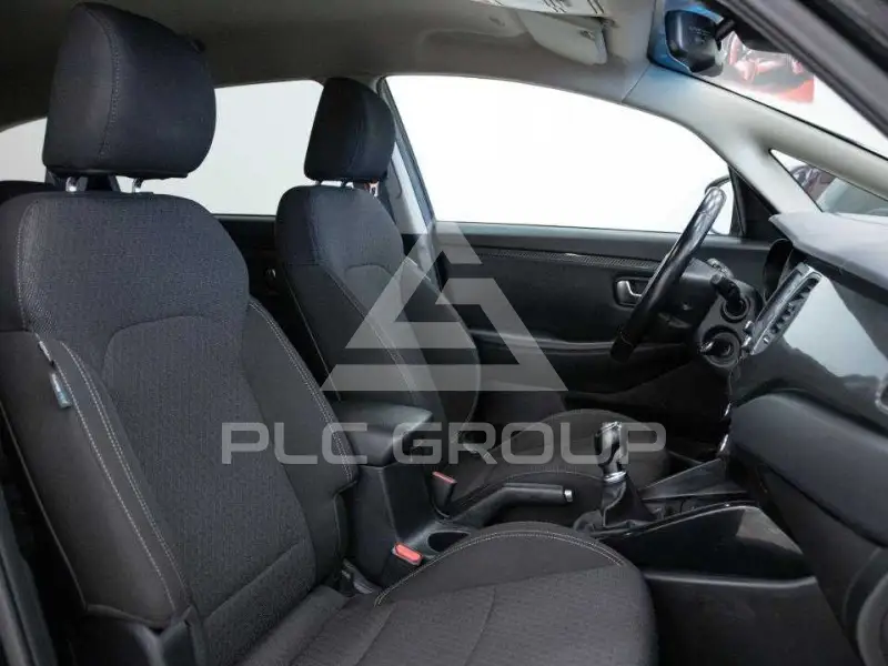 2017 KIA Carens