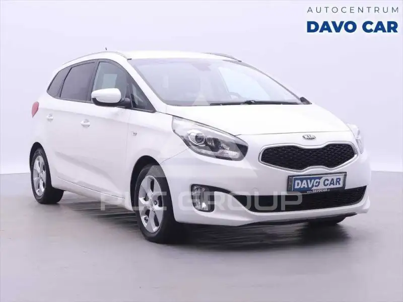 2017 KIA Carens