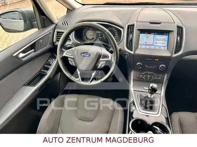 2017 Ford S-Max