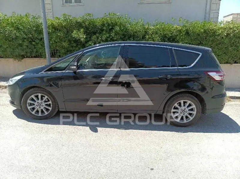 2017 Ford S-Max