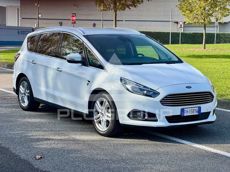 2017 Ford S-Max