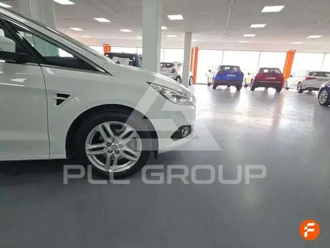 2017 Ford S-Max