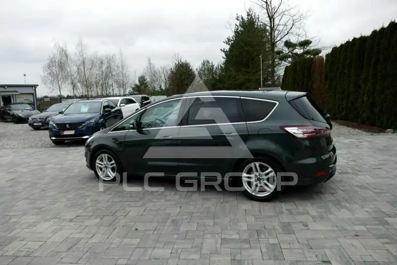 2017 Ford S-Max