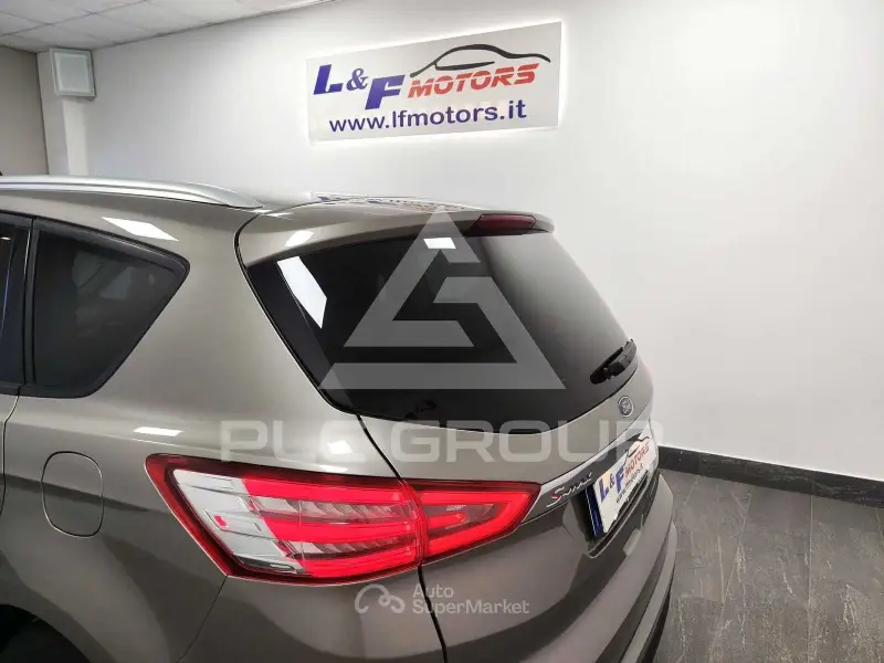 2017 Ford S-Max