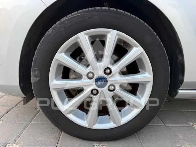 2017 Ford FIESTA